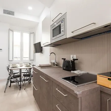 Apartment 753 Rome